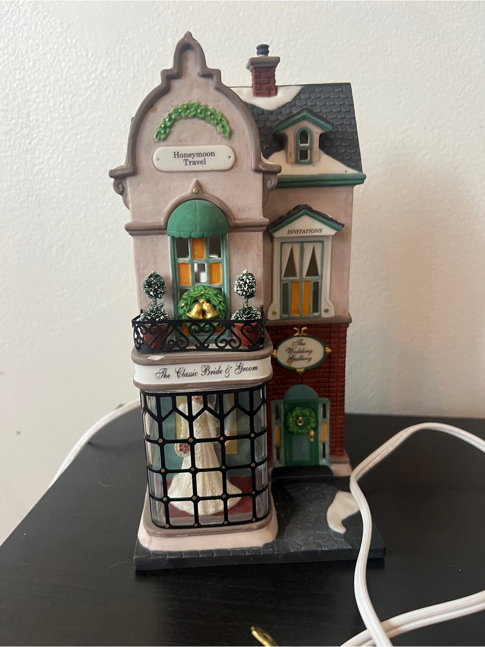 Christmas In The City
by DEPARTMENT 56